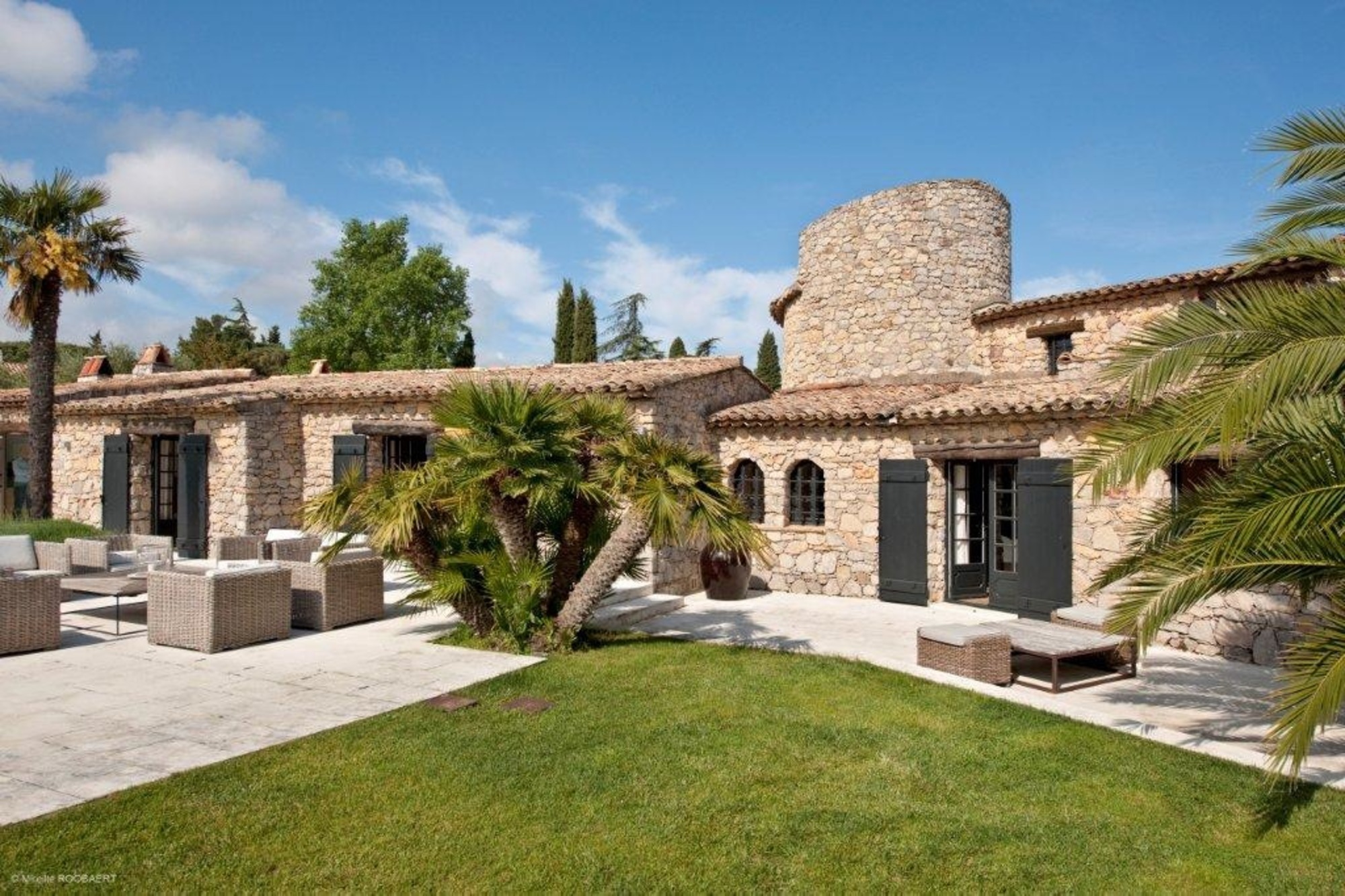 BELLE DE GASSIN JOINS QUALITY VILLAS LUXURIOUS ST TROPEZ PORTFOLIO